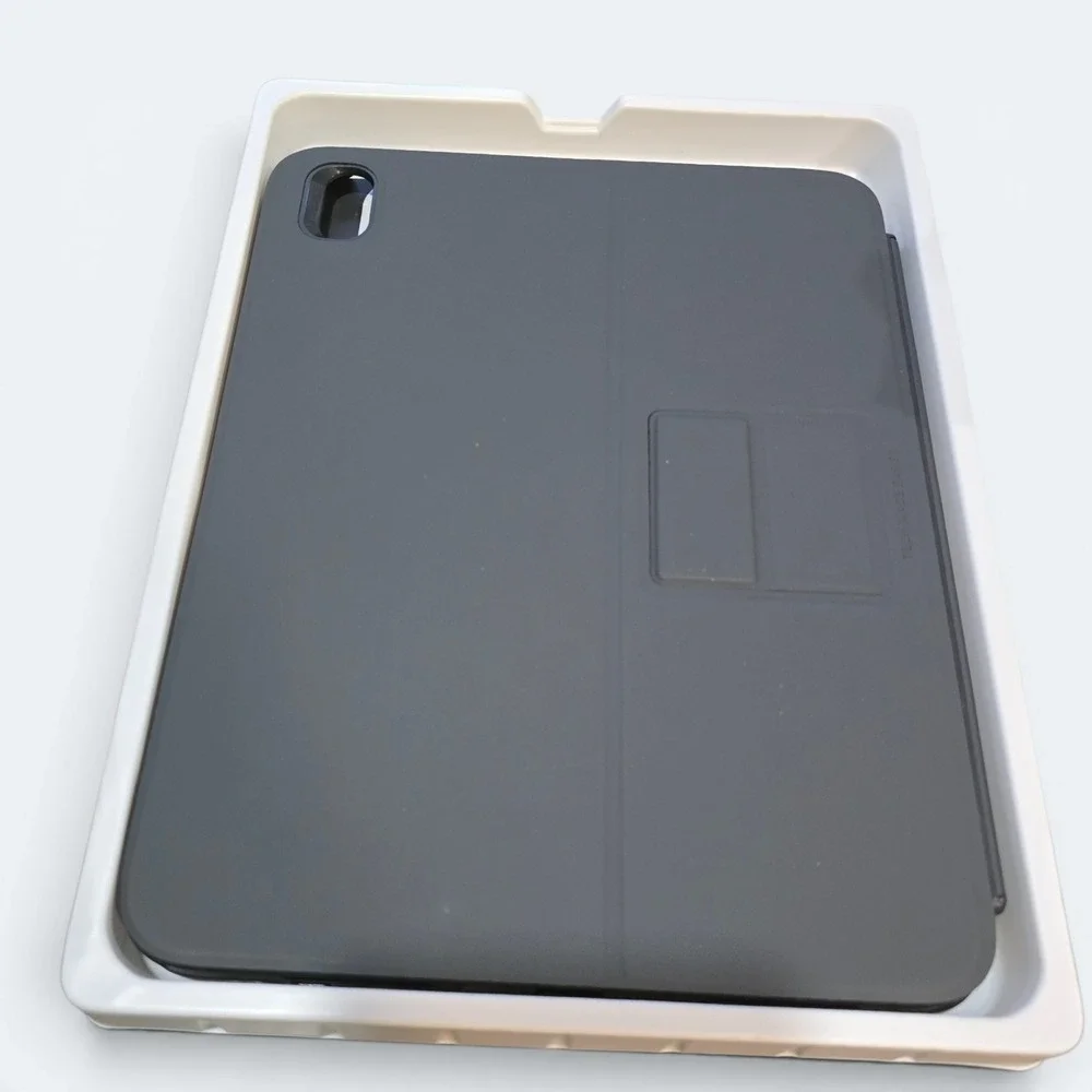 ESR Flex Keyboard Case for iPad 11